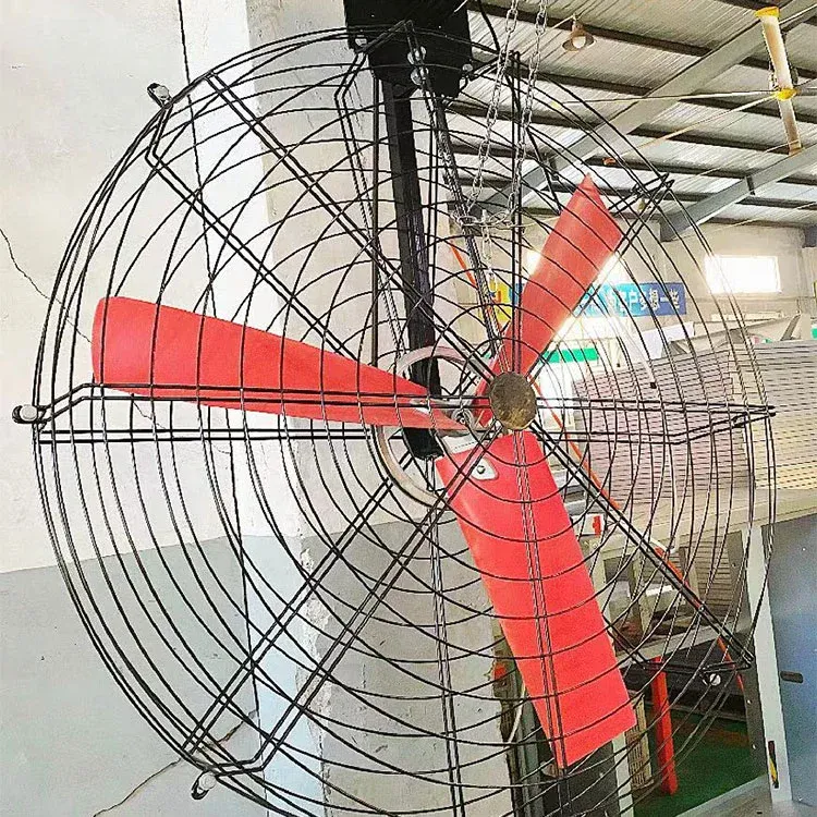 พัดลมดูดอากาศและแผ่นทำความเย็น